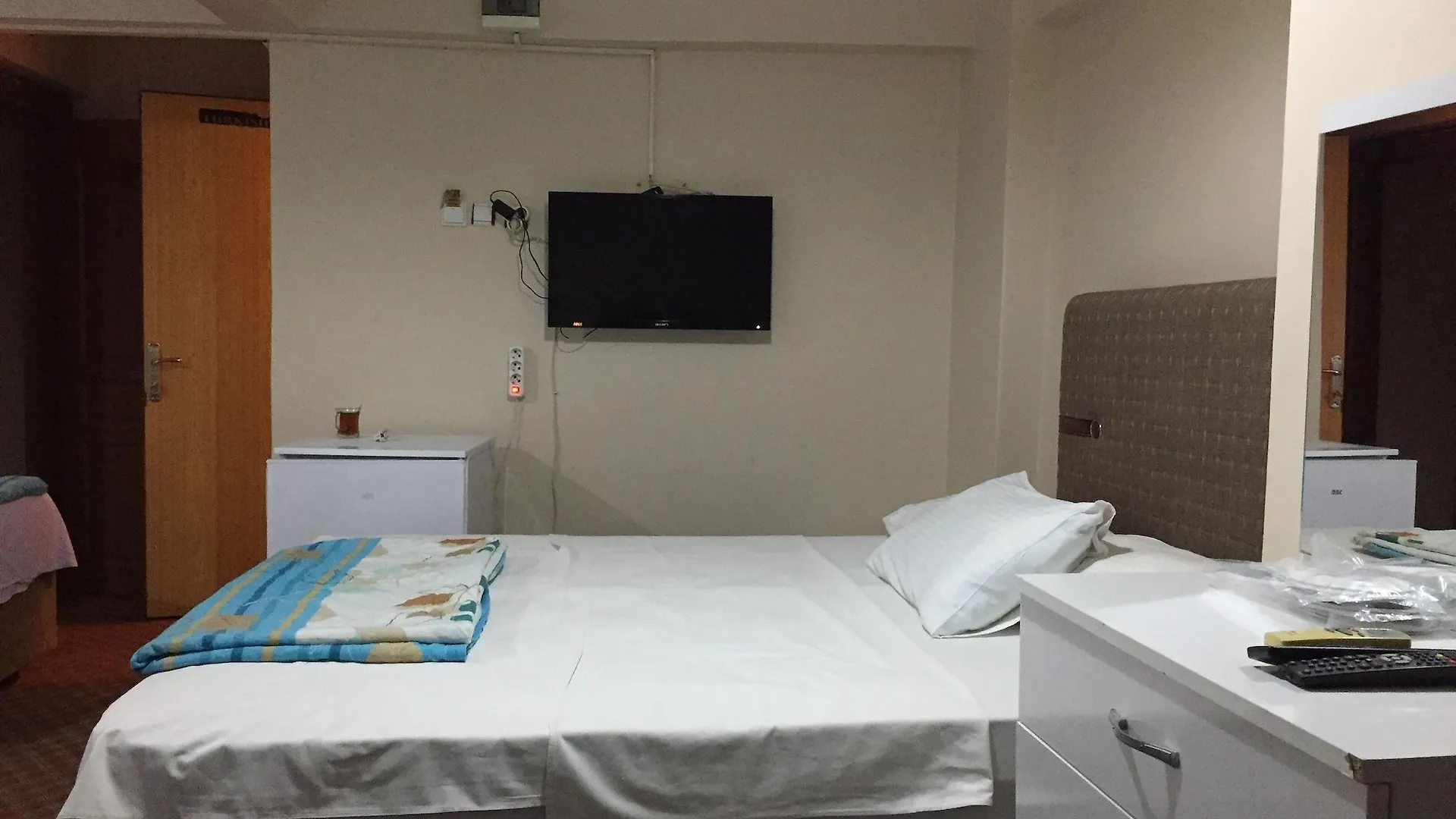 Istanbul Paris Hotel & Hostel location
