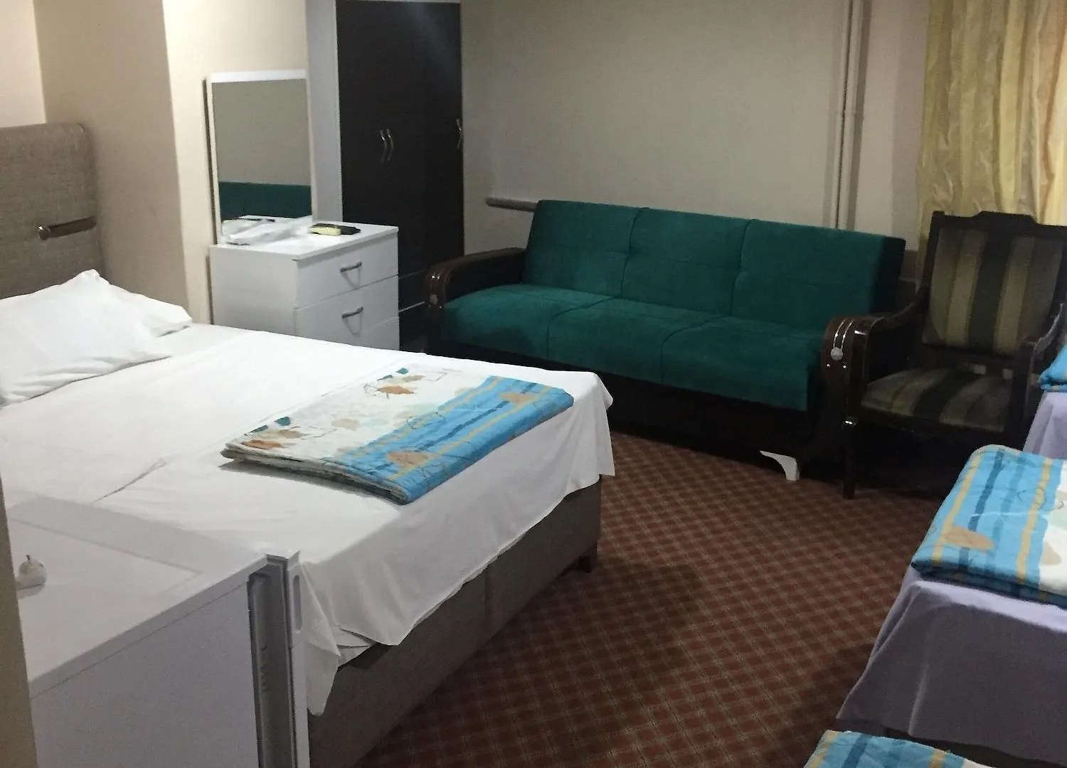 Istanbul Paris Hotel & Hostel