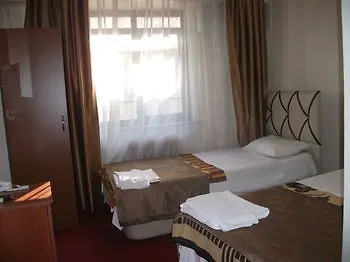 Istanbul Paris Hotel & Hostel