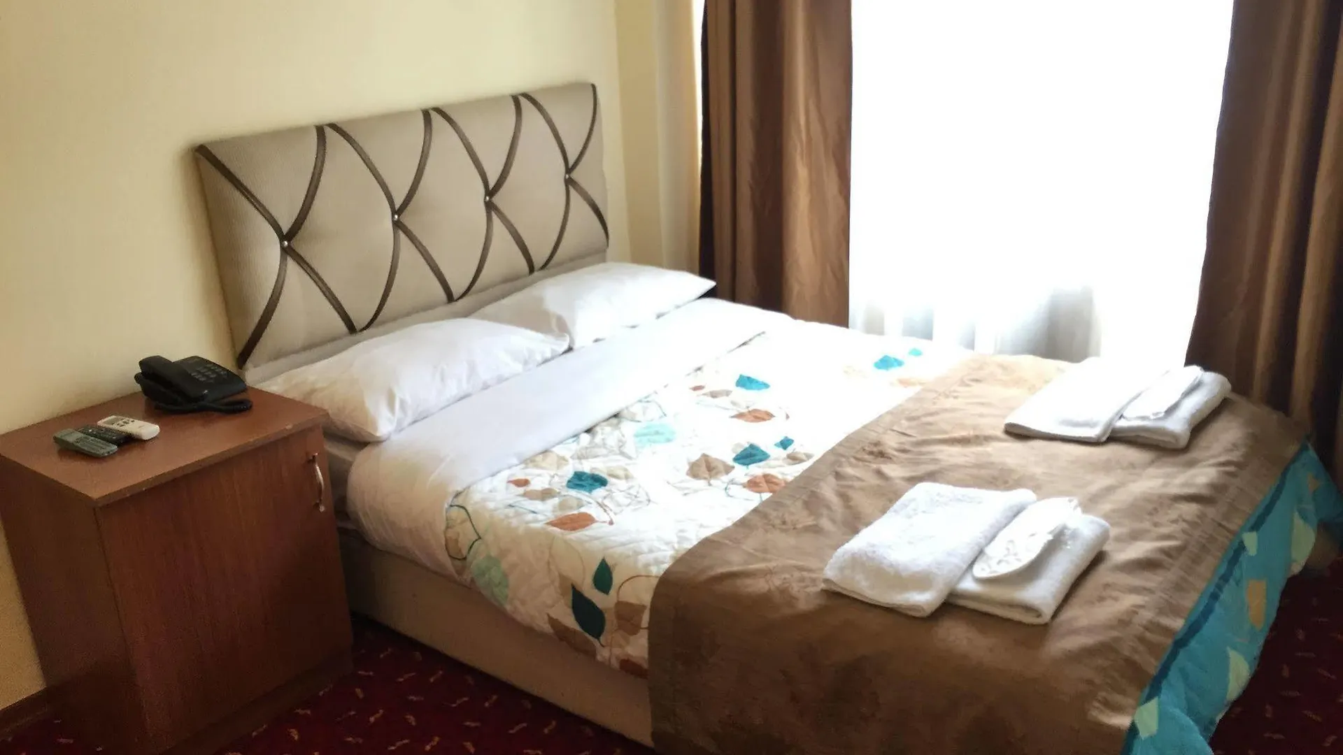Istanbul Paris Hotel & Hostel