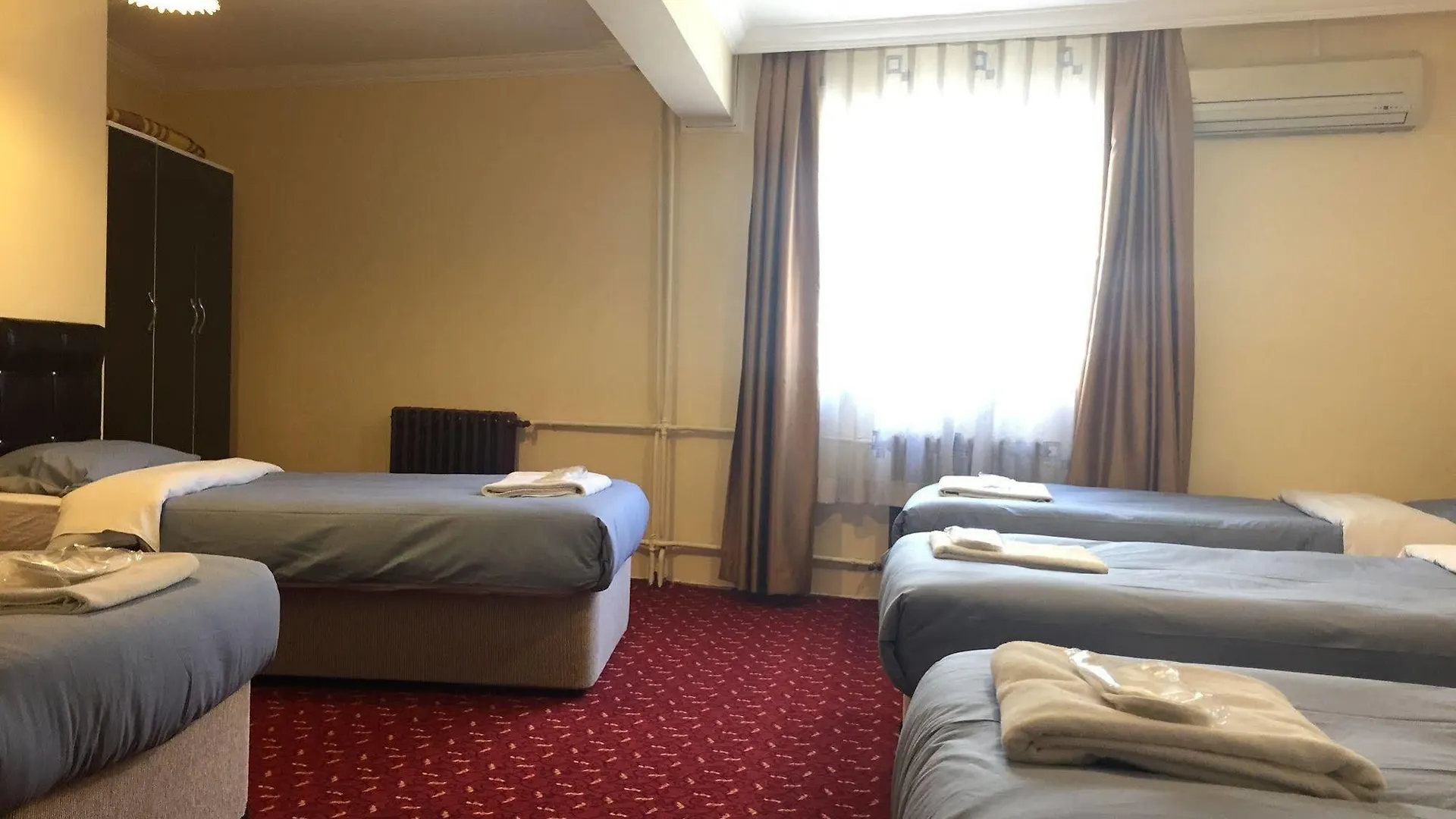 Istanbul Paris Hotel & Hostel
