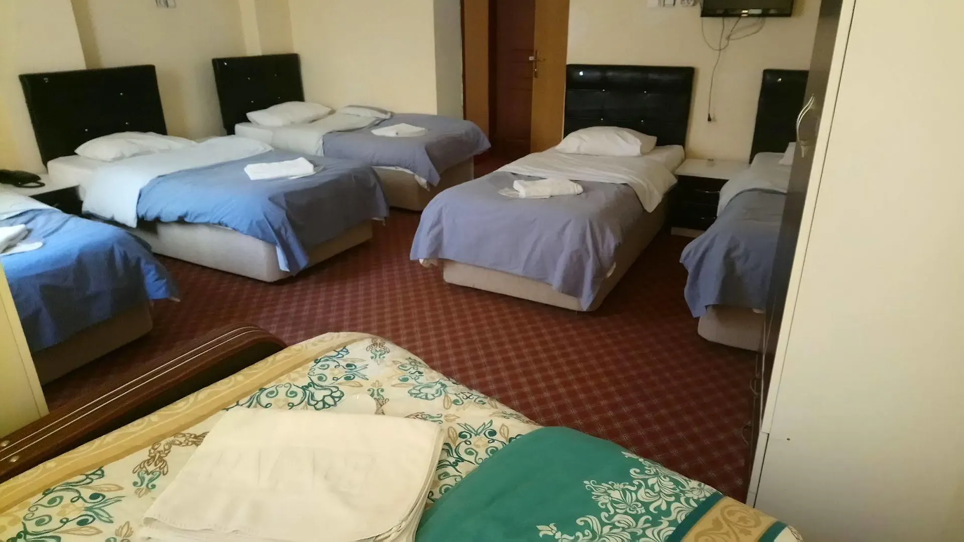 **  Istanbul Paris Hotel & Hostel Tyrkiet