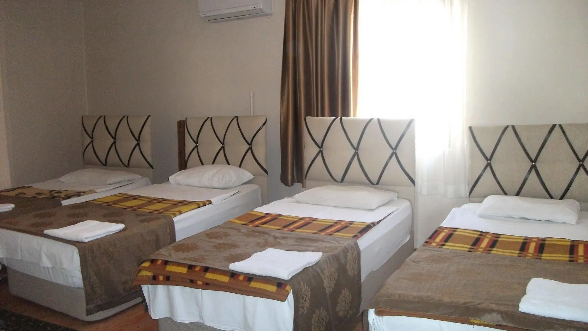 Istanbul Paris Hotel & Hostel