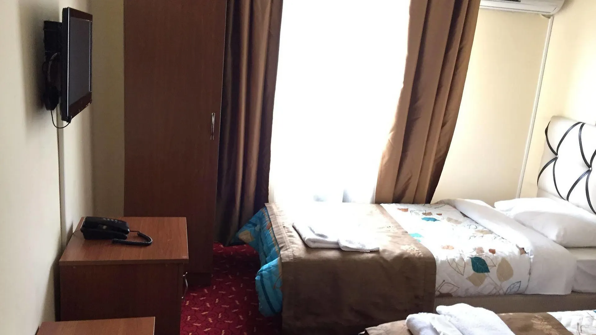Istanbul Paris Hotel & Hostel 2*,  Turchia