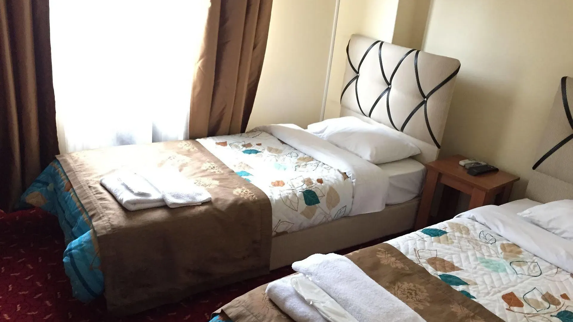 Istanbul Paris Hotel & Hostel