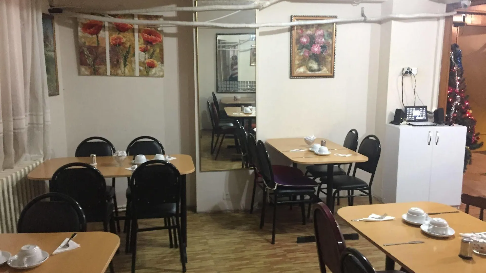 Istanbul Paris Hotel & Hostel