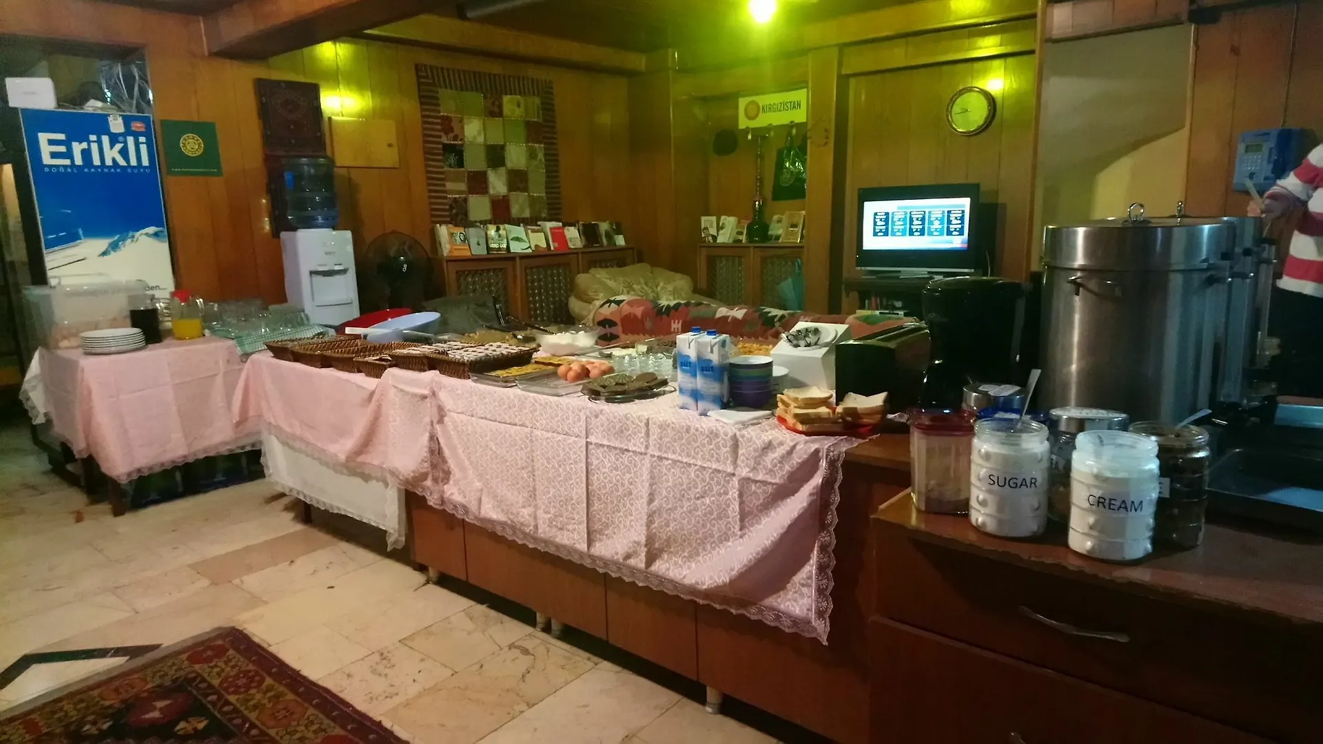 Istanbul Paris Hotel & Hostel