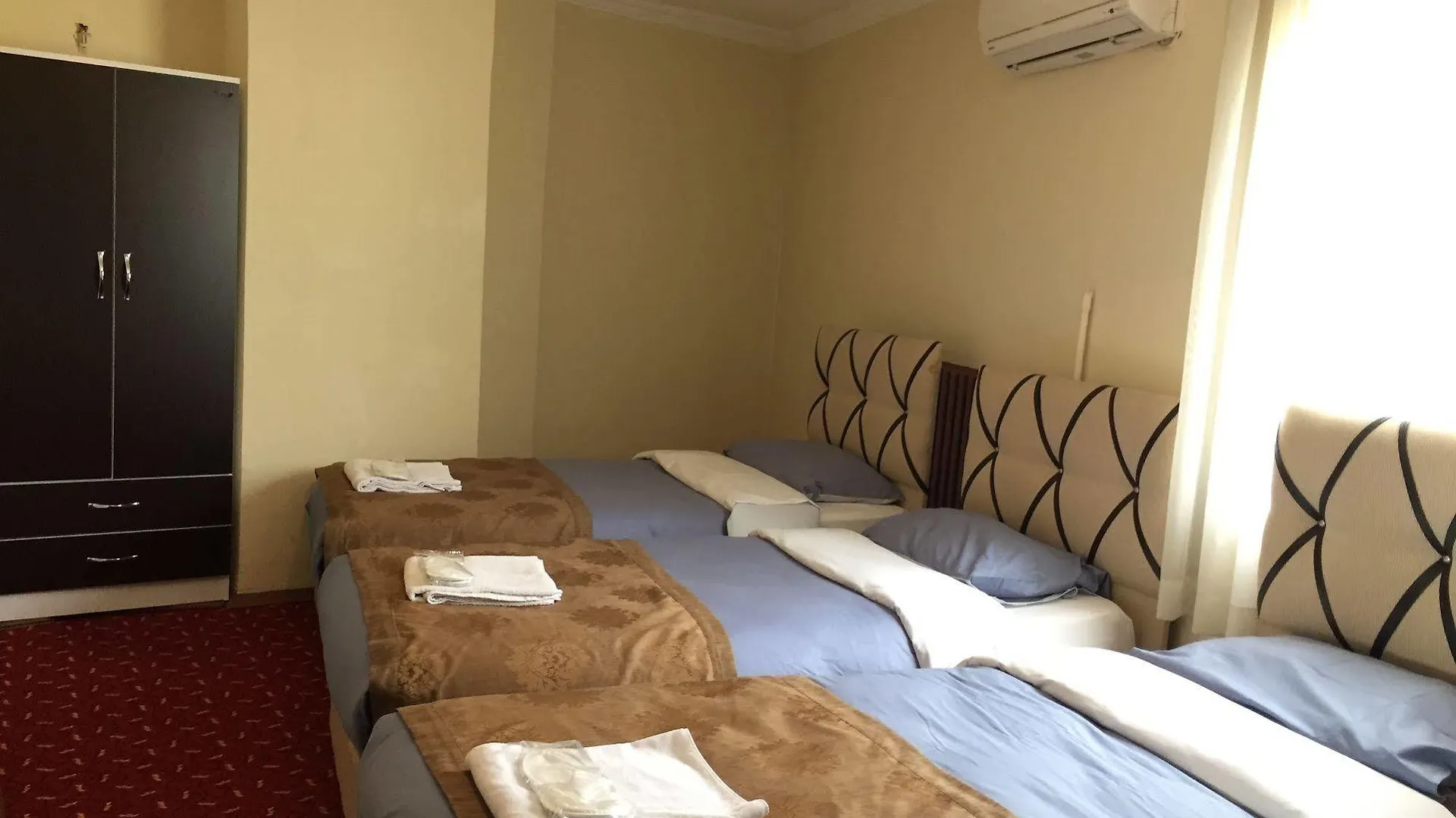 Istanbul Paris Hotel & Hostel