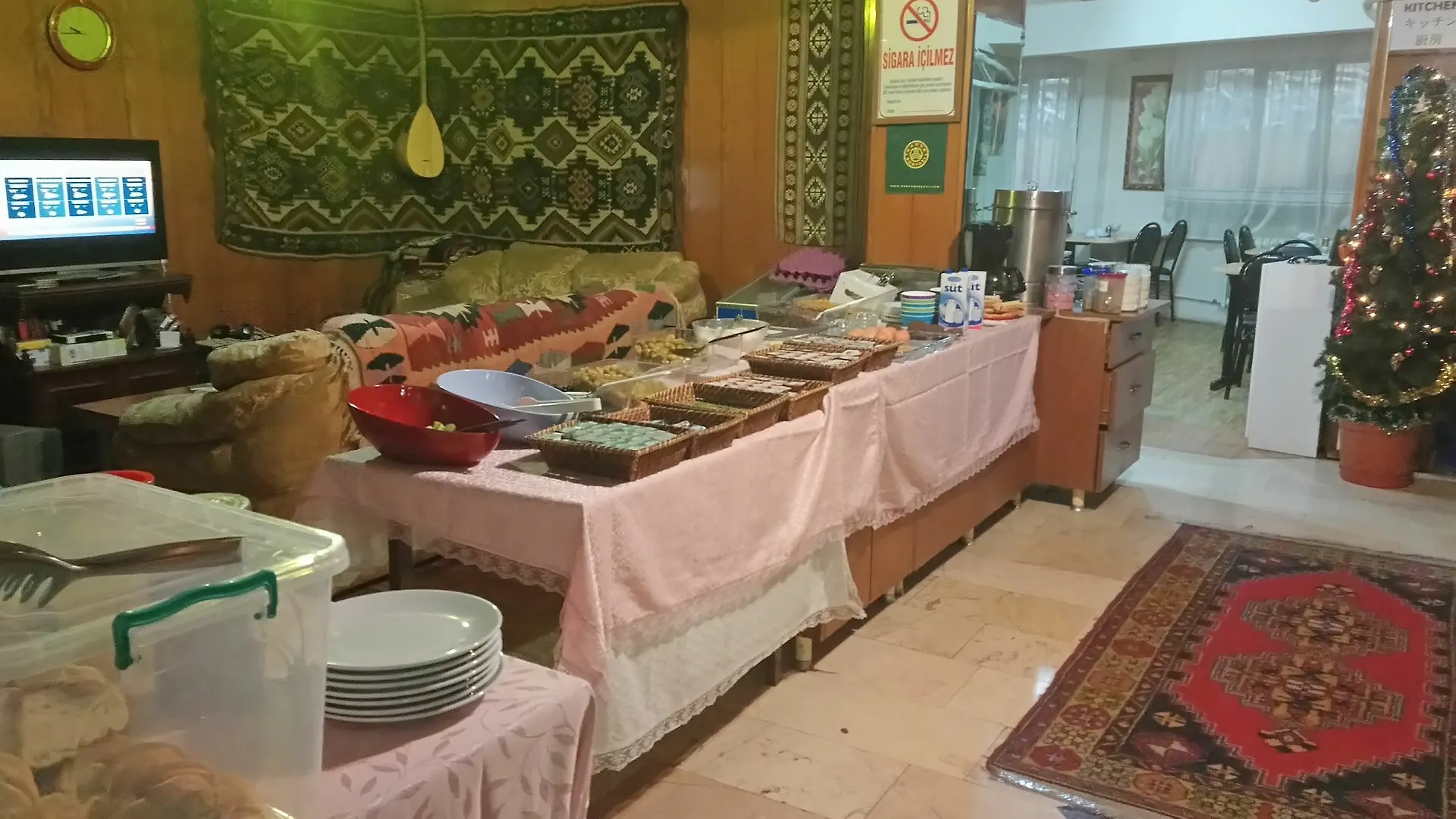 Istanbul Paris Hotel & Hostel